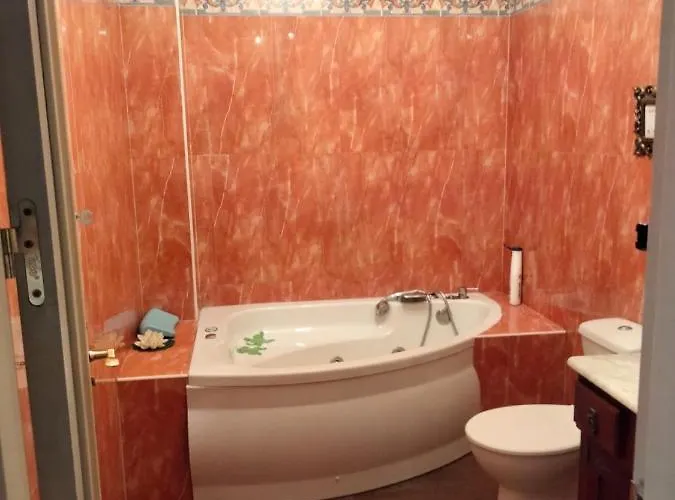 En Pleno Centro De 3 3 Banos Privados Apartmán Marchena (Seville)