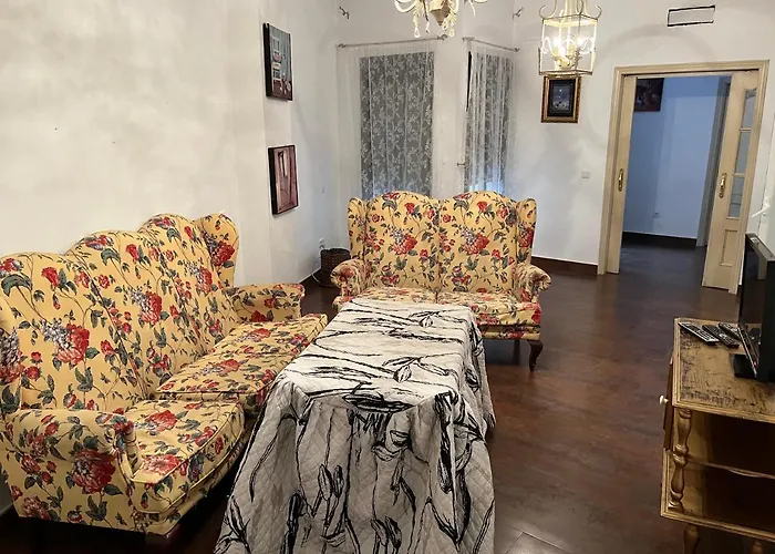 En Pleno Centro De 3 3 Banos Privados Marchena (Seville)